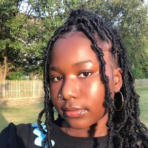 Meet your Posher, Lawren